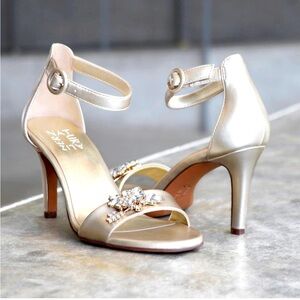 Naturalizer NWT IN BOX Elegant Champagne-Gold High Heel Sandals